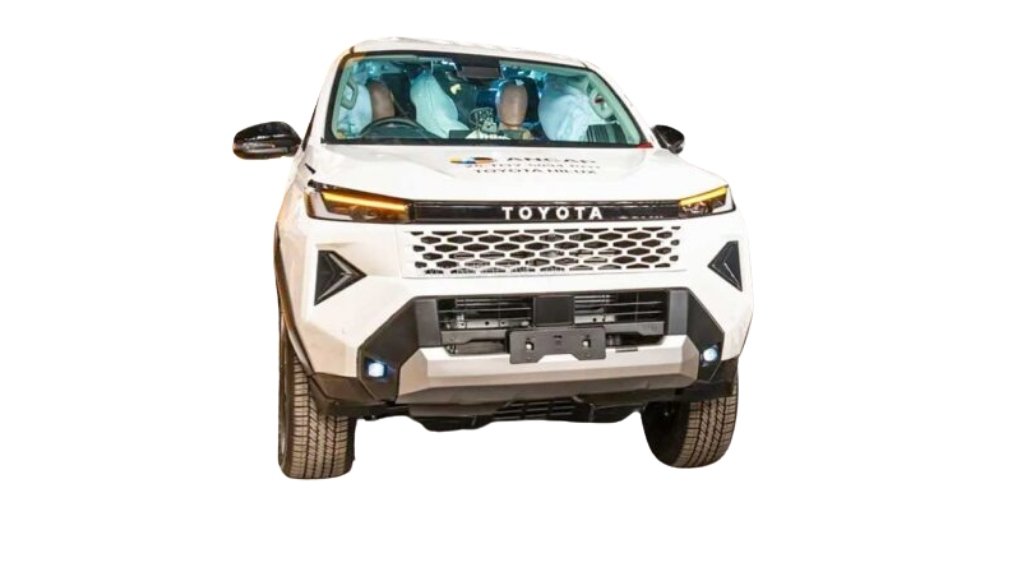 नई Toyota Hilux 28 जुलाई को होगी लॉन्च, मिलेगा नया डिजाइन, ADAS और ड्यूल 12.3-इंच स्क्रीन 1 _Toyota Hilux India Launch 28th July